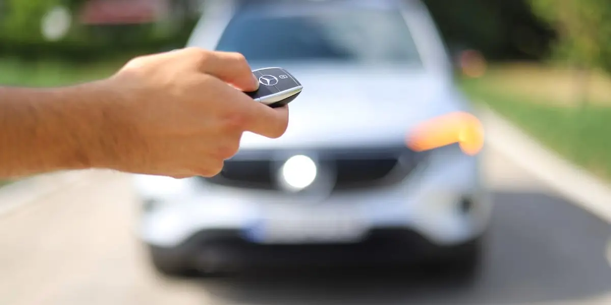 How Contactless Payments Simplify Vehicle Delivery